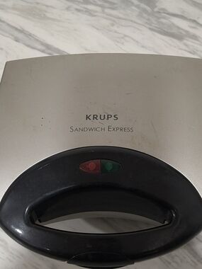 KRUPS Sandwich Express Stainless Steel & Black Sandwich Maker